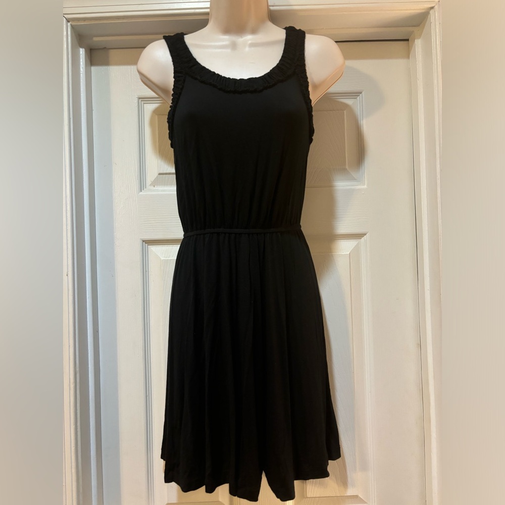 LOFT Women’s Sleeveless Black Dress